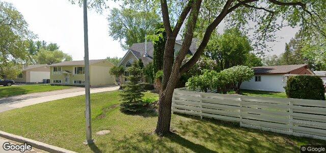 Larawan ng 81 Greyfriars Road sa Winnipeg, Manitoba