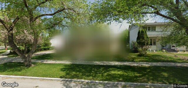 Larawan ng 82 Greyfriars Road sa Winnipeg, Manitoba