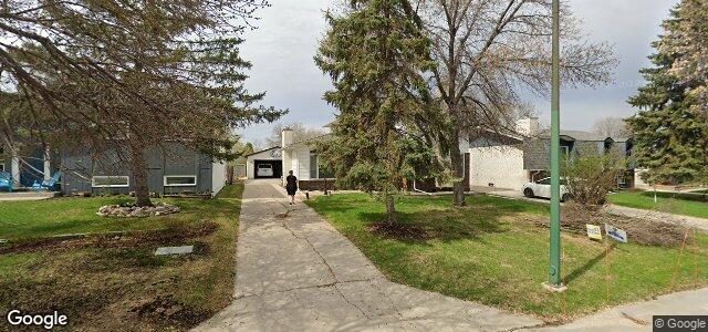 Larawan ng 83 Thornhill Bay sa Winnipeg, Manitoba