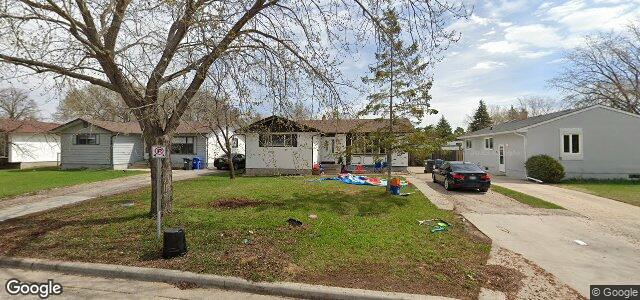 Larawan ng 86 Acadia Bay sa Winnipeg, Manitoba