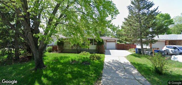 Larawan ng 90 Bryn Mawr Road sa Winnipeg, Manitoba