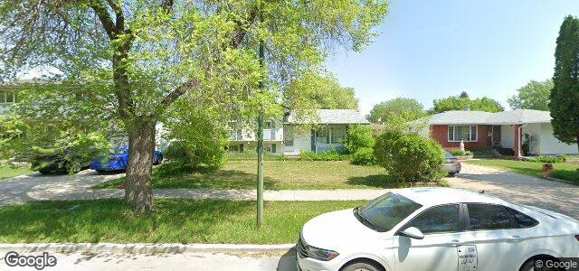 Larawan ng 90 Greyfriars Road sa Winnipeg, Manitoba