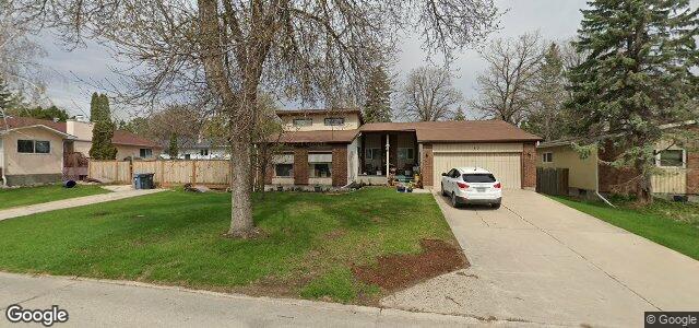 Larawan ng 93 Burgess Avenue sa Winnipeg, Manitoba