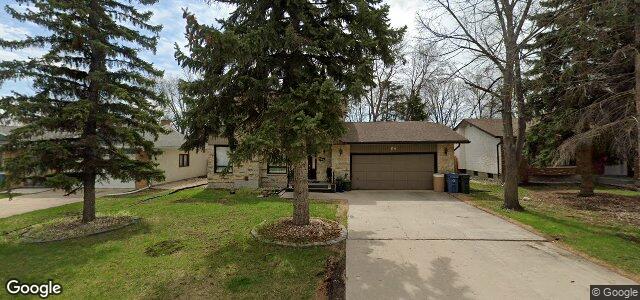 Larawan ng 94 Burgess Avenue sa Winnipeg, Manitoba