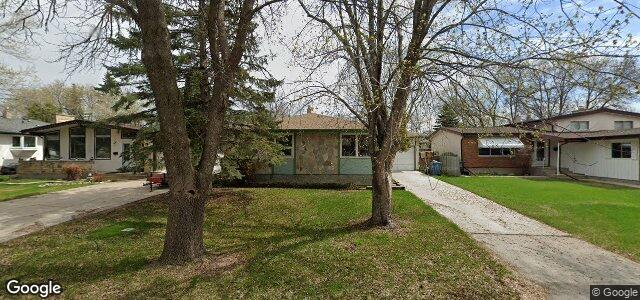 Larawan ng 94 Thornhill Bay sa Winnipeg, Manitoba