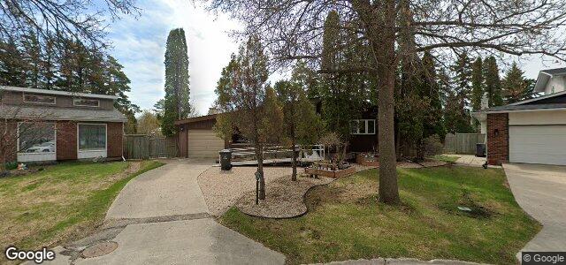 Larawan ng 99 Rochester Place sa Winnipeg, Manitoba