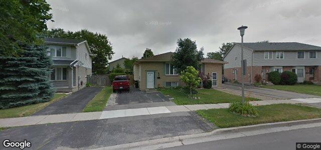 Photo of 104 Bonaventure Drive E in Winnipeg, Manitoba