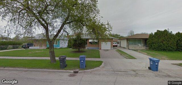 Larawan ng 1000 Airlies Street sa Winnipeg, Manitoba