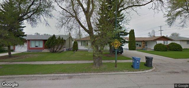 Larawan ng 1012 Airlies Street sa Winnipeg, Manitoba