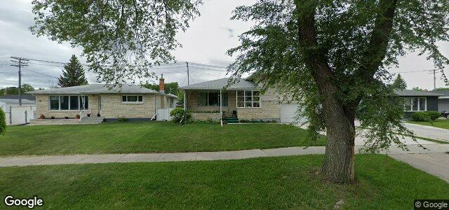 Larawan ng 102 Arrowwood Drive S sa Winnipeg, Manitoba