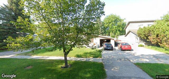 Larawan ng 1062 Diplomat Drive sa Winnipeg, Manitoba