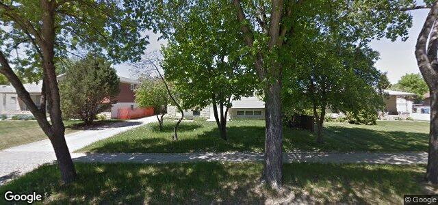 Larawan ng 1074 Sinclair Street sa Winnipeg, Manitoba