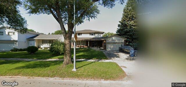 Larawan ng 1080 Diplomat Drive sa Winnipeg, Manitoba