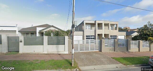 Larawan ng 11 Richardson Avenue sa Winnipeg, Manitoba