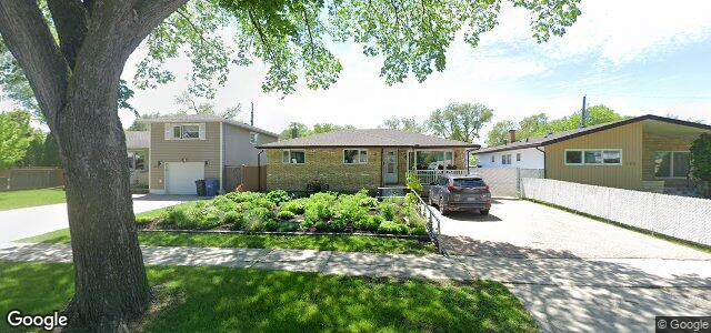 Larawan ng 121 Forest Park Drive sa Winnipeg, Manitoba