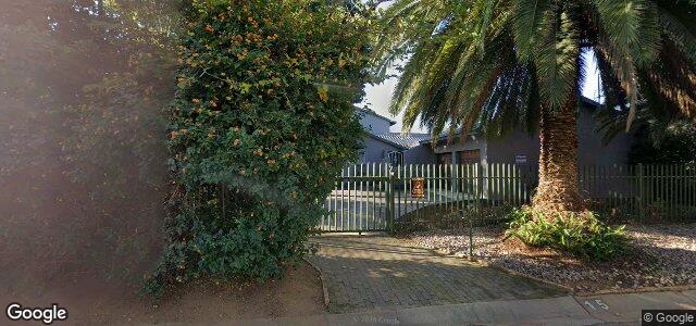 Larawan ng 15 Buttercup Avenue sa Winnipeg, Manitoba