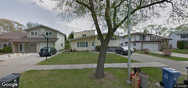 Larawan ng 15 Embassy Lane sa Winnipeg, Manitoba
