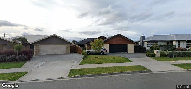 Larawan ng 15 Forest Park Drive sa Winnipeg, Manitoba