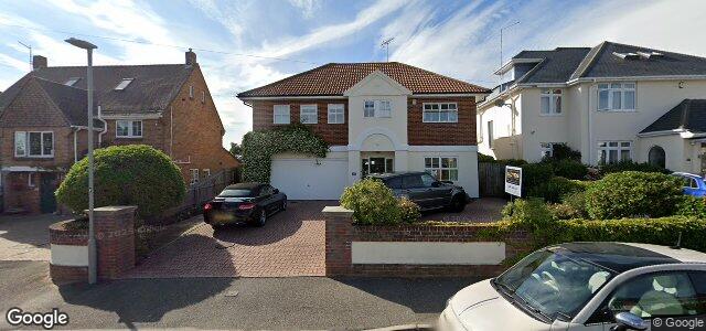 Larawan ng 16 Pearce Avenue sa Winnipeg, Manitoba