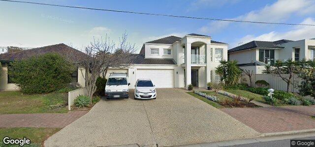 Larawan ng 17 Richardson Avenue sa Winnipeg, Manitoba