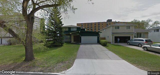 Larawan ng 18 Montcalm Crescent sa Winnipeg, Manitoba