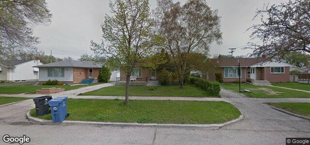 Larawan ng 19 Macklin Avenue sa Winnipeg, Manitoba