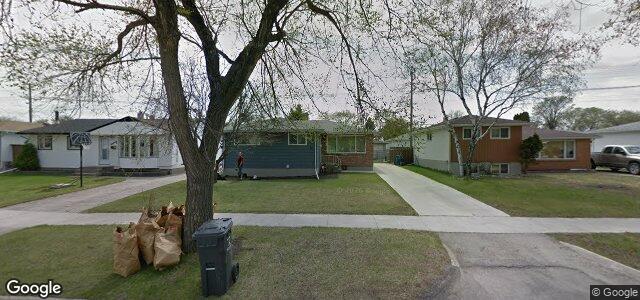 Larawan ng 24 Peony Avenue sa Winnipeg, Manitoba