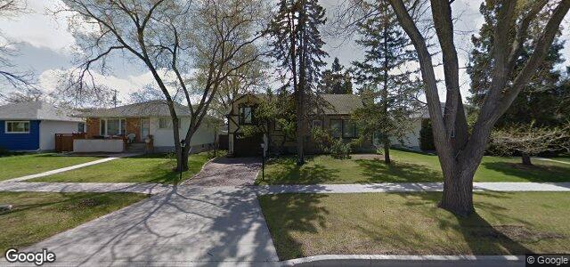 Larawan ng 30 Dahlia Avenue sa Winnipeg, Manitoba