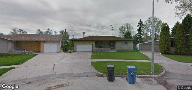 Photo of 30 Lincrest Road in Winnipeg, Manitoba