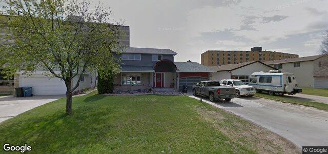 Photo of 30 Montcalm Crescent in Winnipeg, Manitoba