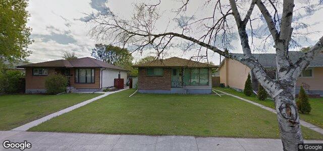 Larawan ng 32 Teakwood Avenue sa Winnipeg, Manitoba
