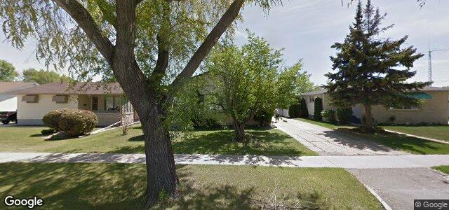 Larawan ng 35 Nolana Street sa Winnipeg, Manitoba