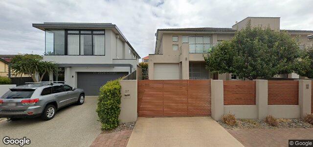 Larawan ng 37 Richardson Avenue sa Winnipeg, Manitoba