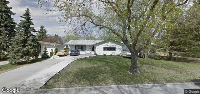 Larawan ng 39 Montcalm Crescent sa Winnipeg, Manitoba