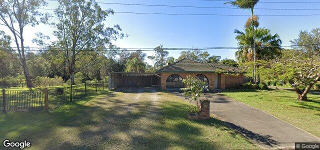Larawan ng 4 Daffodil Street sa Winnipeg, Manitoba