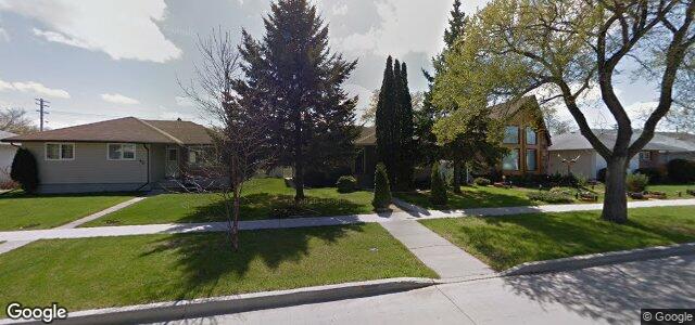 Larawan ng 42 Dahlia Avenue sa Winnipeg, Manitoba