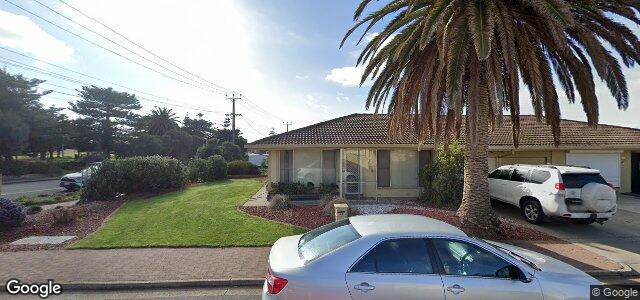 Larawan ng 42 Richardson Avenue sa Winnipeg, Manitoba