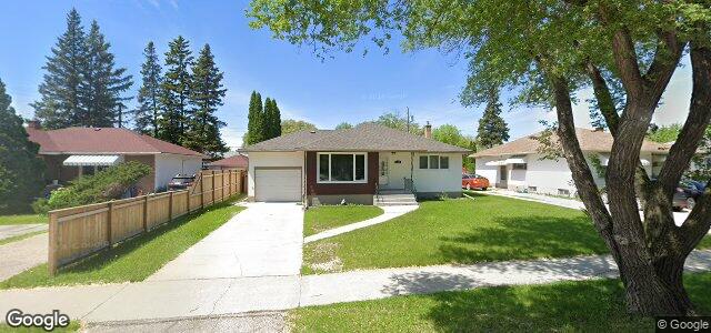 Larawan ng 692 Sinclair Street sa Winnipeg, Manitoba