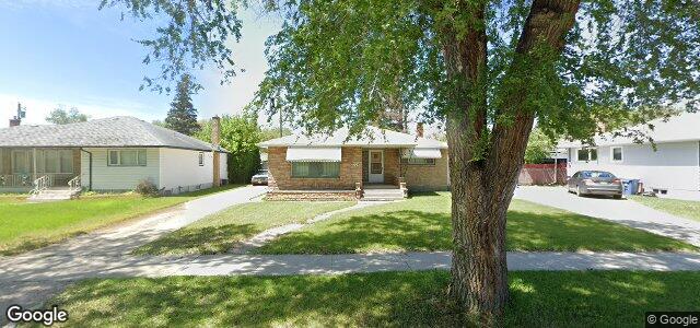 Larawan ng 704 Sinclair Street sa Winnipeg, Manitoba