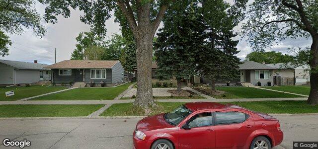 Larawan ng 710 Airlies Street sa Winnipeg, Manitoba