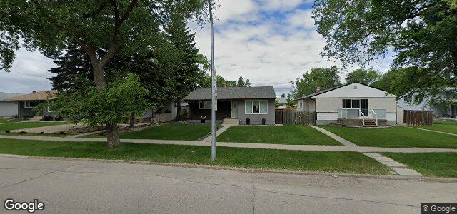Larawan ng 714 Airlies Street sa Winnipeg, Manitoba