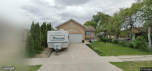 Larawan ng 727 Airlies Street sa Winnipeg, Manitoba