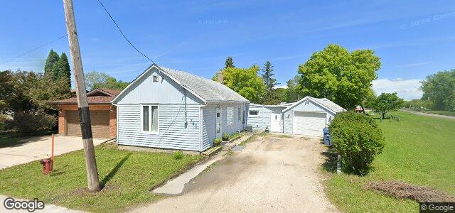 Larawan ng 751 Carruthers Avenue sa Winnipeg, Manitoba