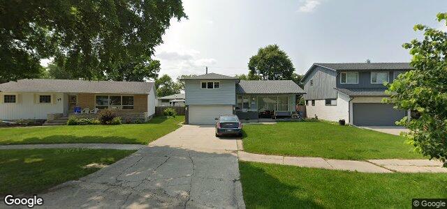 Larawan ng 79 Forest Park Drive sa Winnipeg, Manitoba