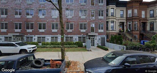 Larawan ng 800 Jefferson Avenue sa Winnipeg, Manitoba