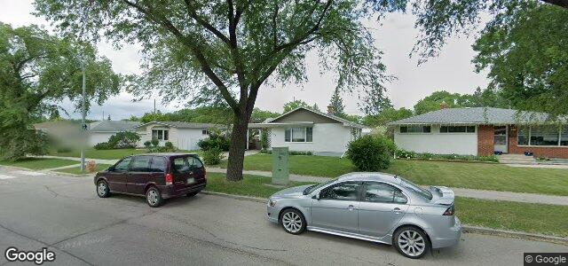 Larawan ng 808 Airlies Street sa Winnipeg, Manitoba