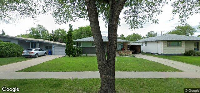 Larawan ng 815 Airlies Street sa Winnipeg, Manitoba
