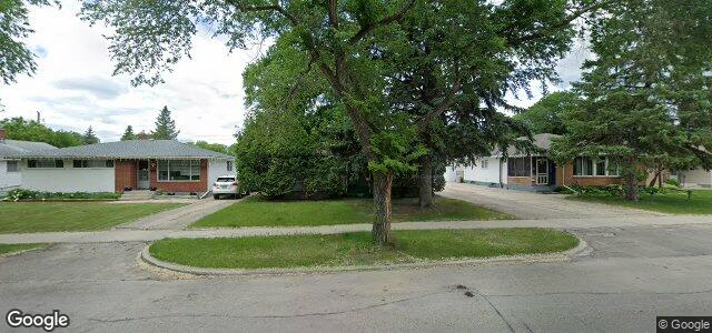 Larawan ng 816 Airlies Street sa Winnipeg, Manitoba