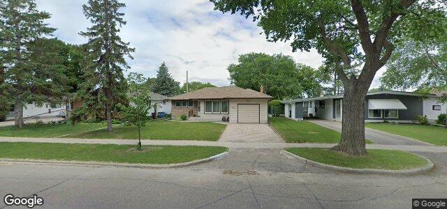 Larawan ng 824 Airlies Street sa Winnipeg, Manitoba