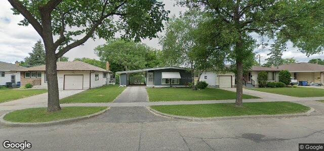 Larawan ng 828 Airlies Street sa Winnipeg, Manitoba
